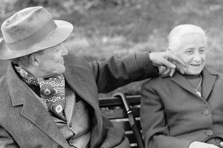 #064 Η κακομεταχείριση των ηλικιωμένων