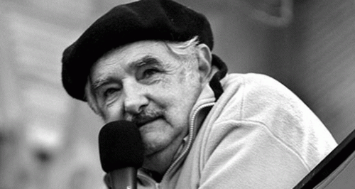 «ΓΕΝΝΗΘΗΚΑ 17 ΝΟΕΜΒΡΗ»: Η Πρώτη Κριτική Επισκόπηση του πιο Πολυσυζητημένου Βιβλίου των Τελευταίων Ετών