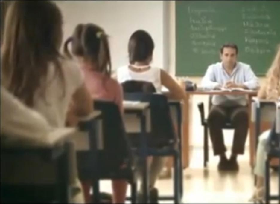 ΑΠΟΤΥΠΩΜΑΤΑ ΗΜΕΡΑΣ Το Σχολείο της Δραχμής