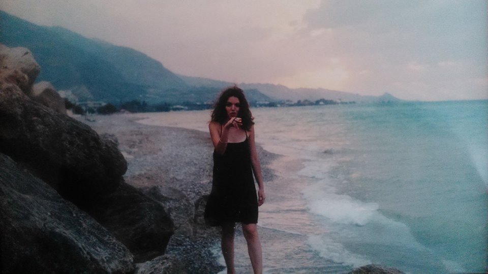 Το Συμπαθές Αγρίμι:  ένα βιβλίο στο οποίο ο μαθητής καταβροχθίζει το δάσκαλο